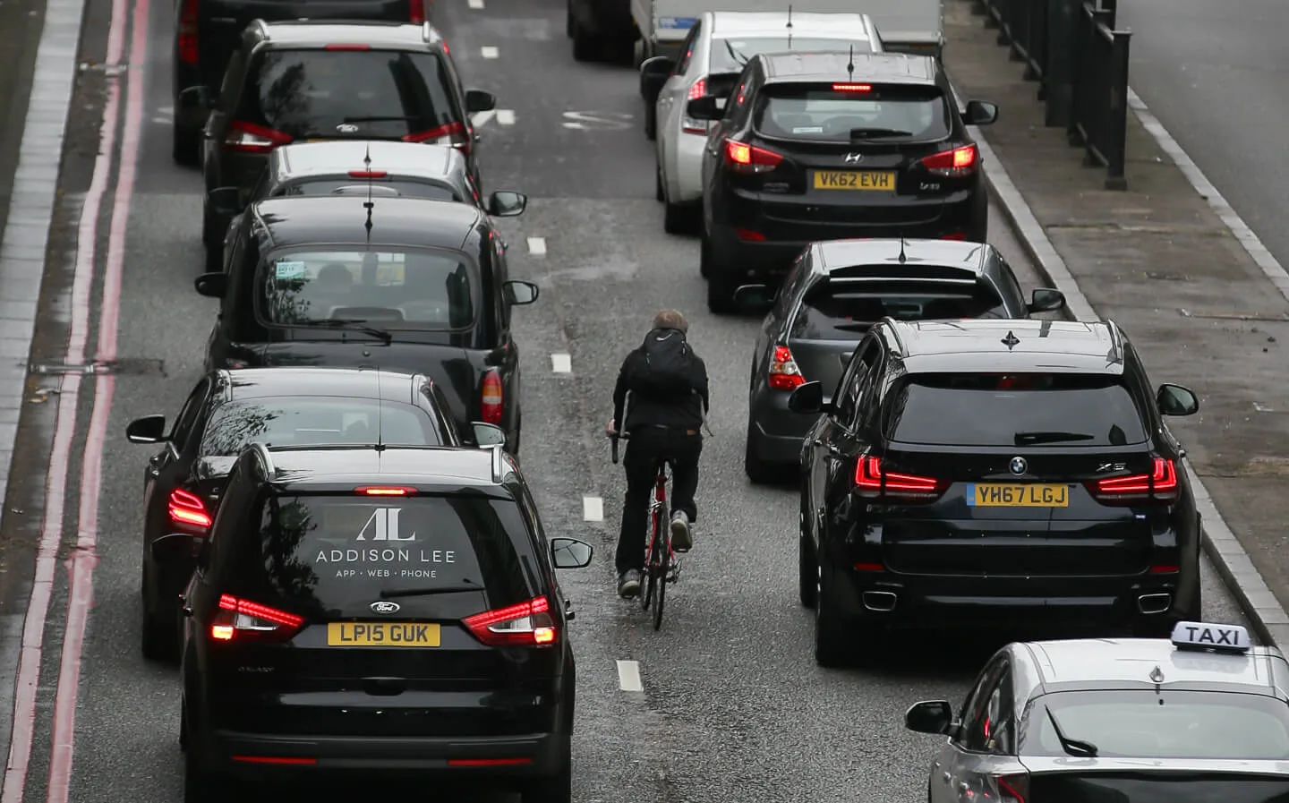 London-Congestion-Traffic-Jam-01 property near roads