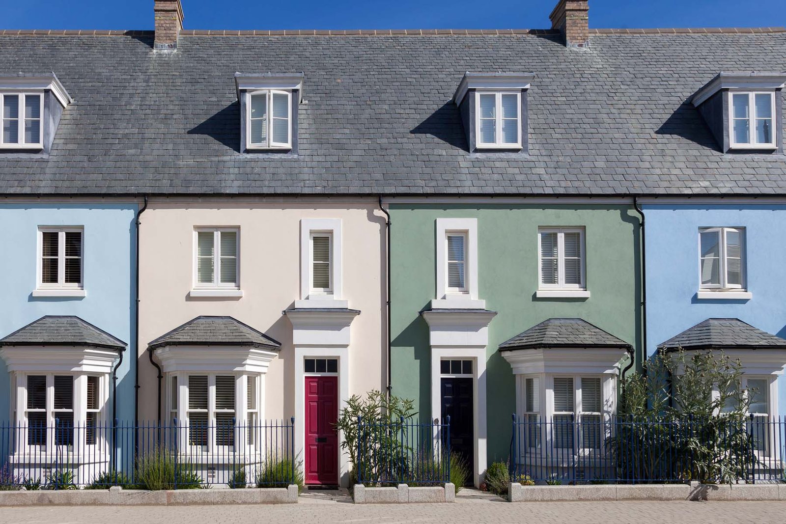 colorful-houses-uk