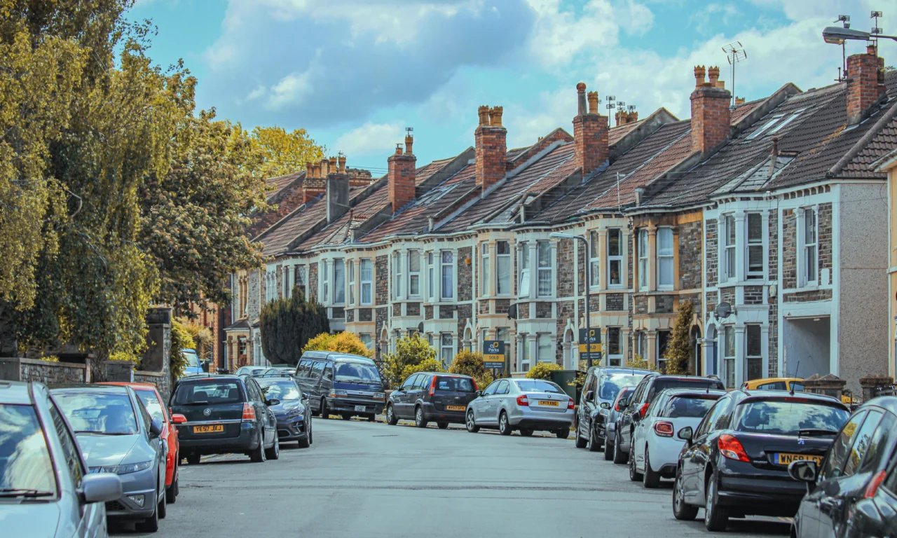 Sell my house fast - a street of terraced houses